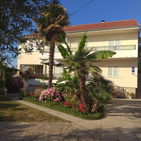 Studio Apartmani Krstina Sukošan Esterno foto