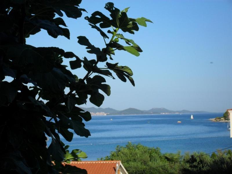 Studio Apartmani Krstina Sukošan Esterno foto
